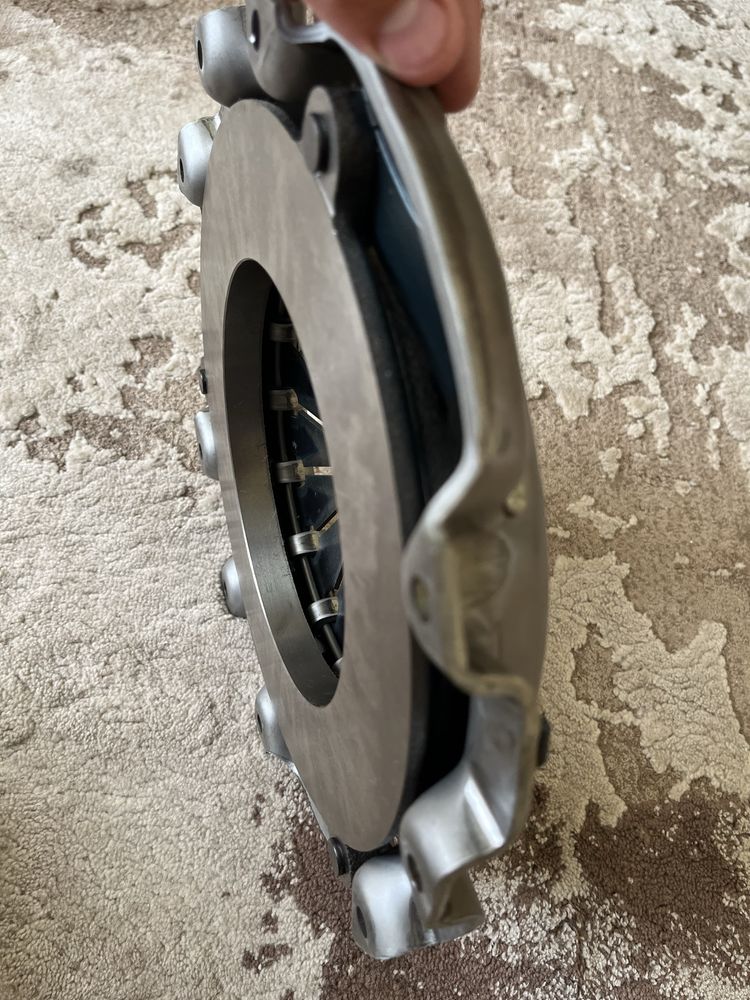 Корзина щеплення Suzuki 2210068D00000