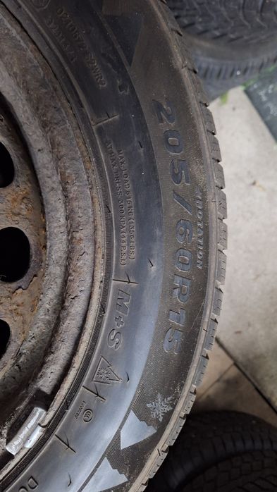 Opony zimowe Tracmax X- privillo S-130   205 60 R15. 2023r
