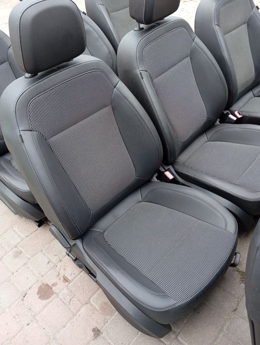 Автосидіння.Сидушки на буси. Сидіння на буси.Автокрісла.Сидения.