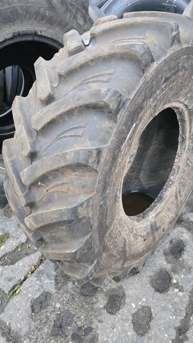 Opona 425/75r20 BKT Multiamax