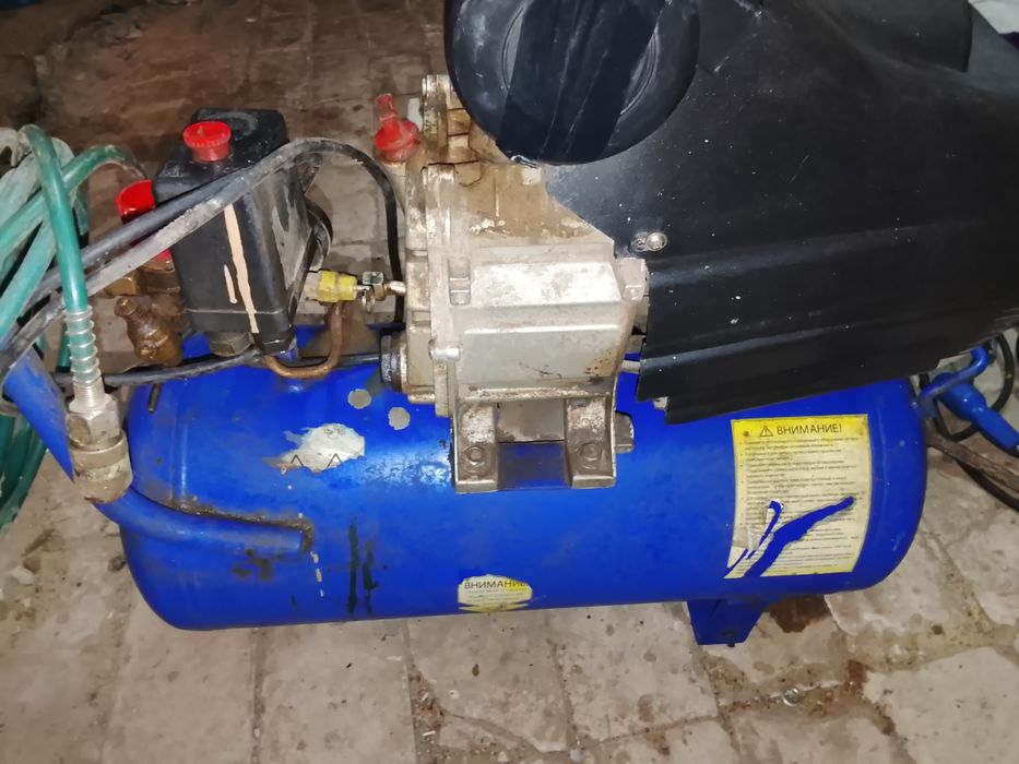 Продам компрессор 24л.