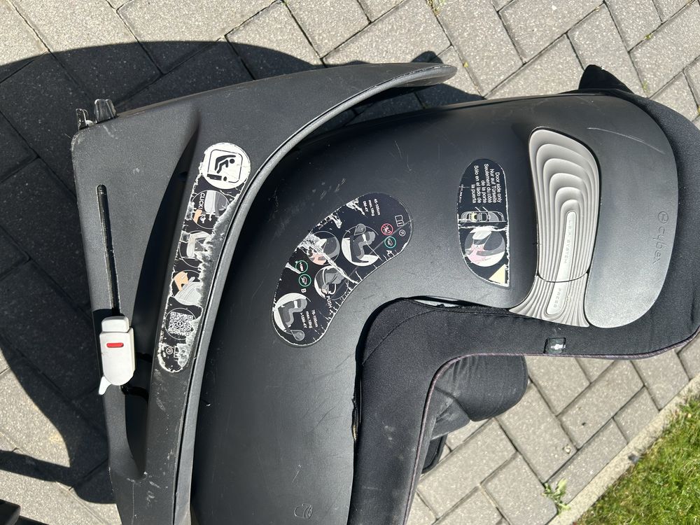 Cybex Sirona S i-Size – fotelik 0-18 kg - Deep Black