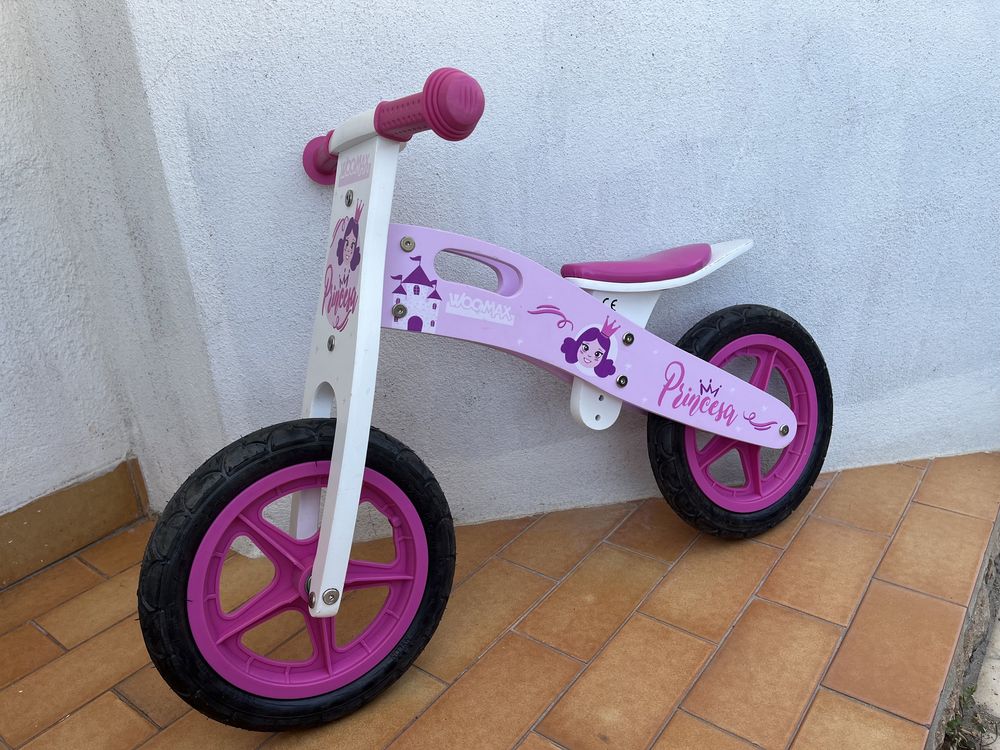 Bicicleta de madeira Princesa NOVA