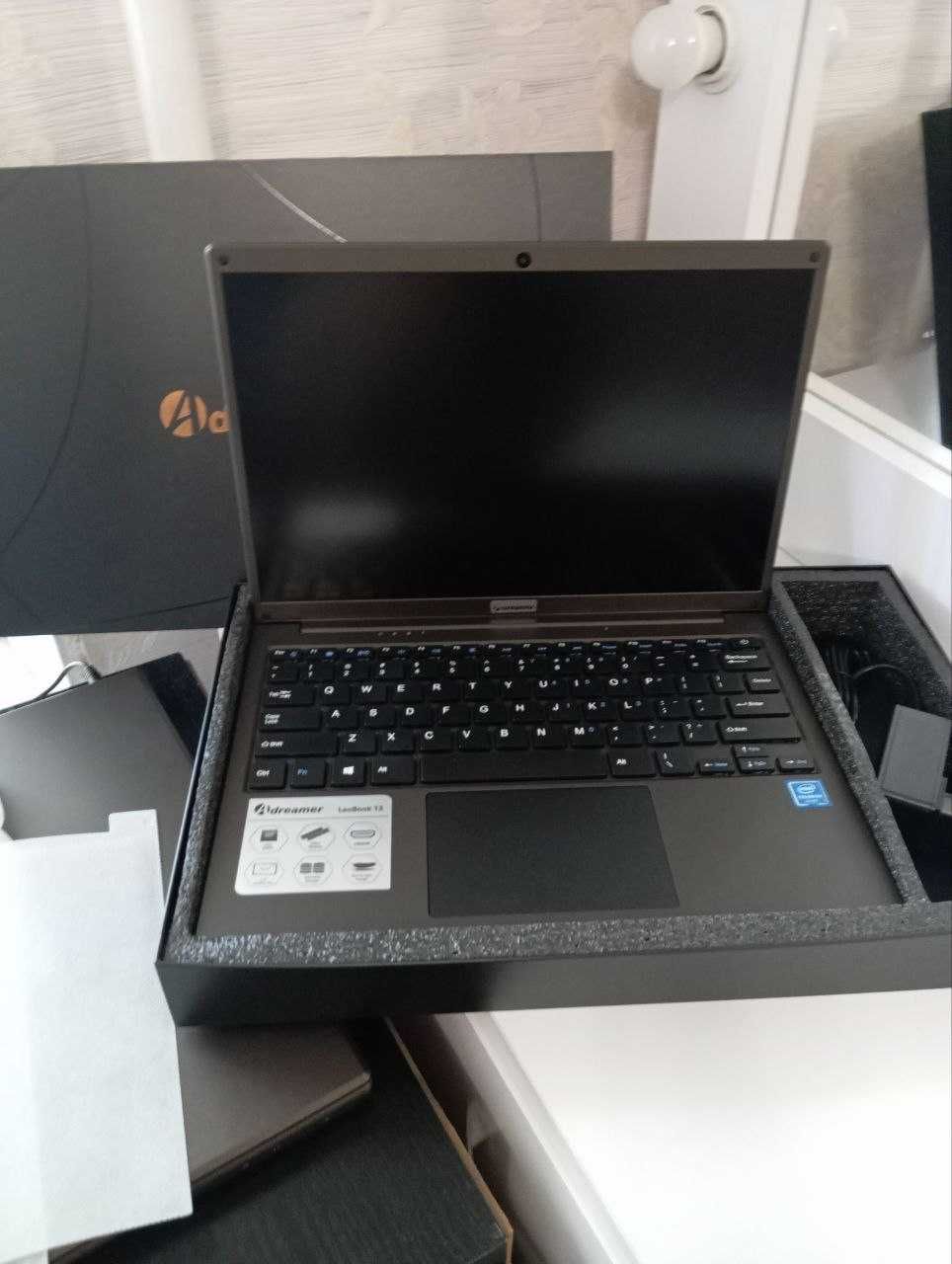 Ноутбук Adreamer LeoBook 13 2.5K UHD display RAM 6GB 512 гб