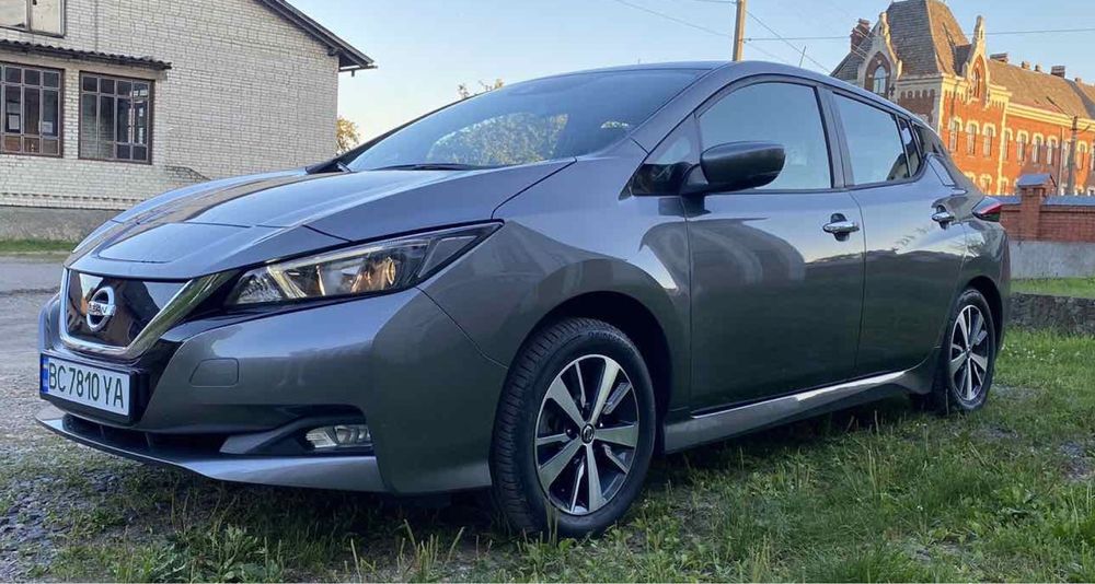 Продам  авто Nissan Leaf 21р ідеальний стан.