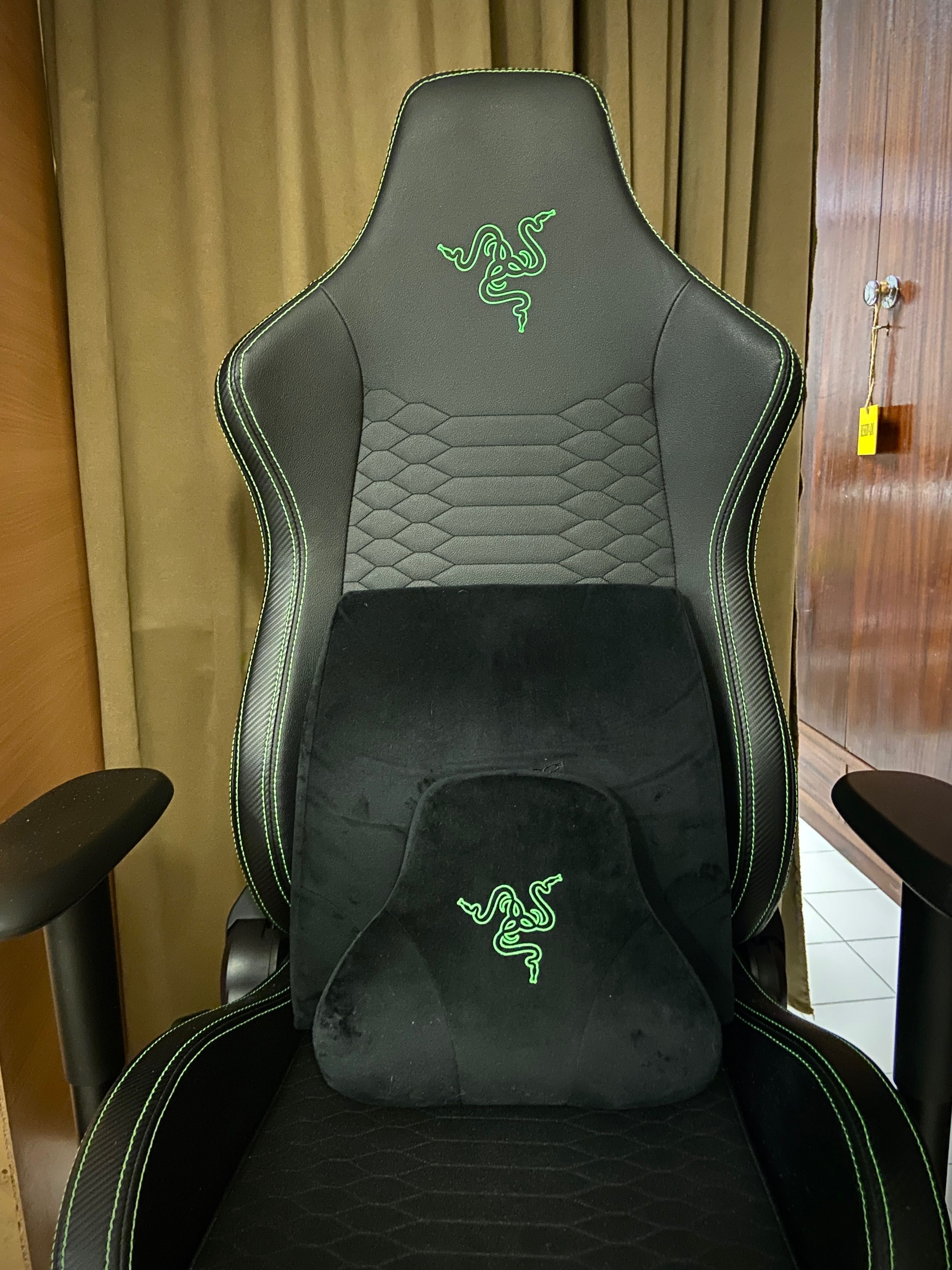 Razer Iskur X gaming chair com almofada cabeça + lombar