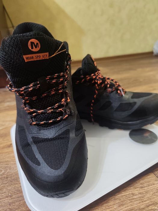 Чоловічі кросівки Merrell