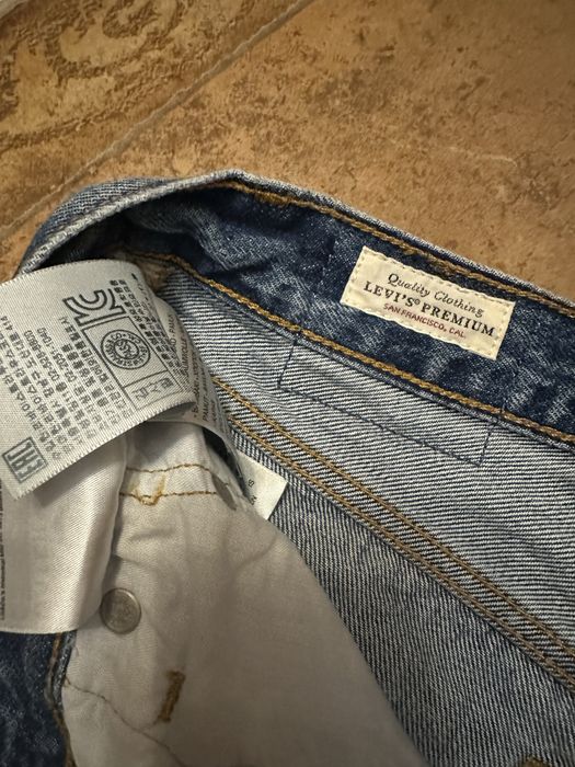 Джинсові шорти левайс S