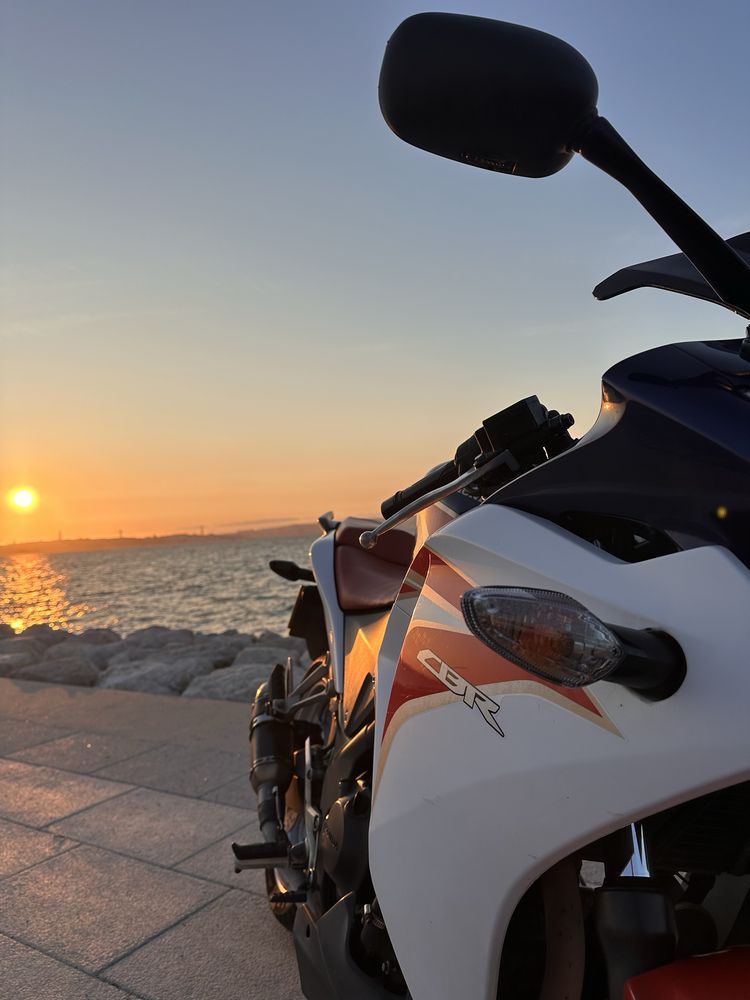 Honda CBR250 (Tricolor)