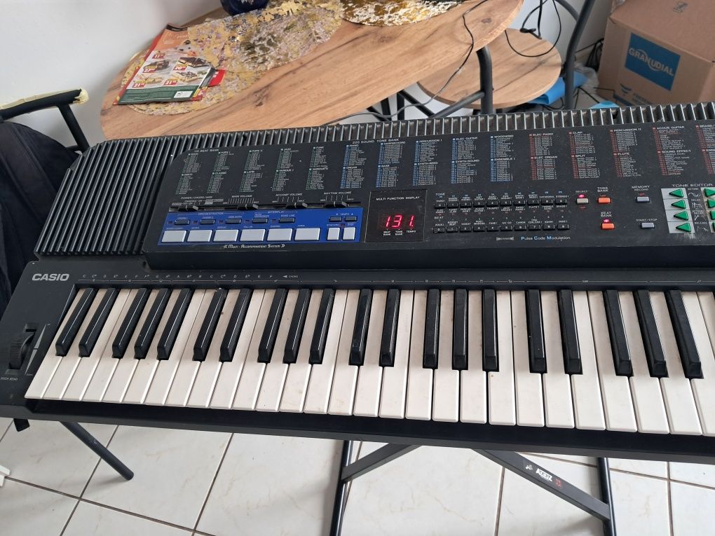 Organy casio . Tone bank CT-670