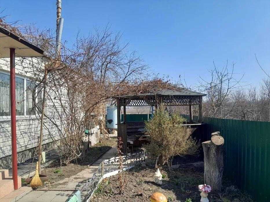 У продажу будинок