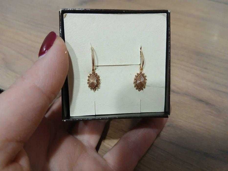 Продам золоті сережки 585 проби