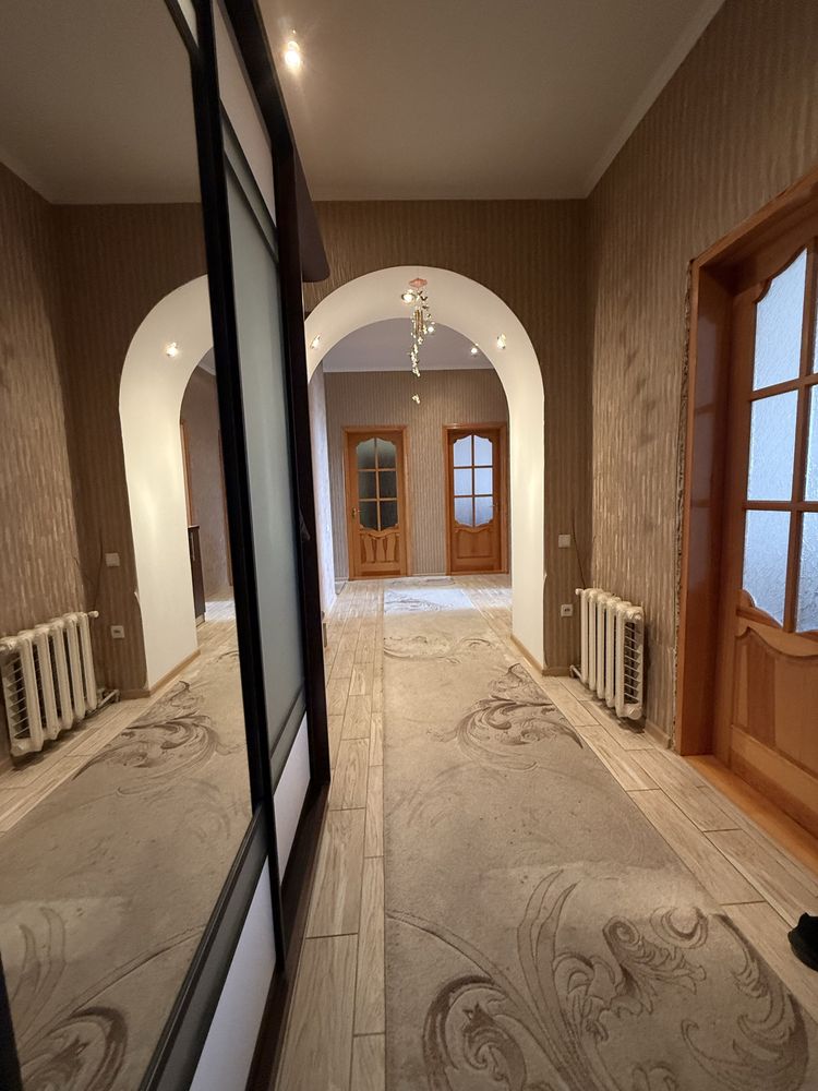 Простора квартира 122м2 з меблями, 5 школа