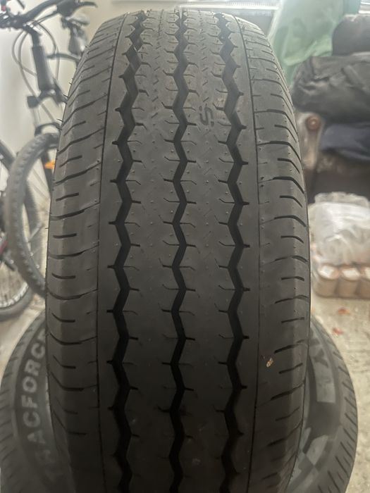 Срочно новая резина R16c 215/65