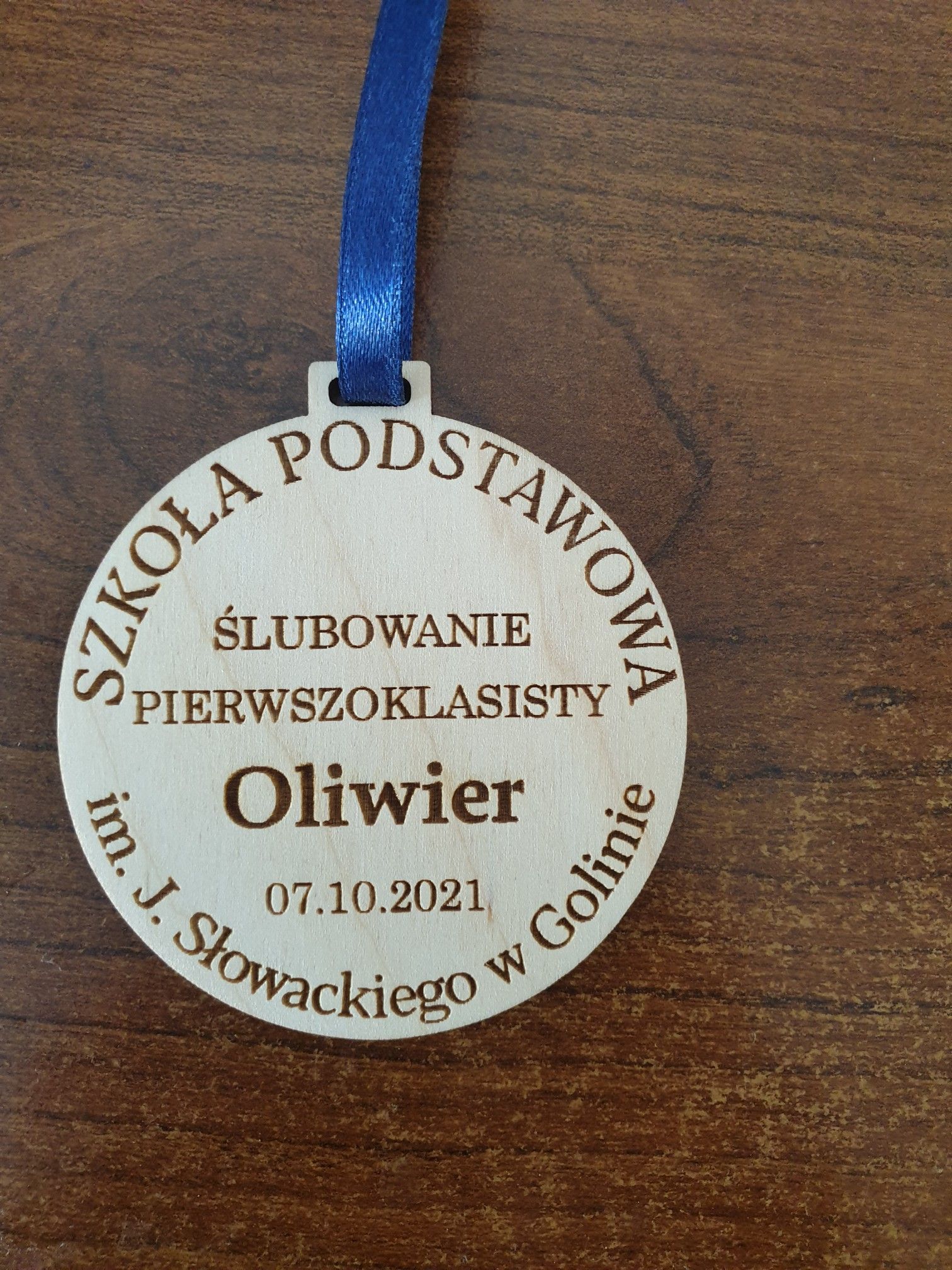 Pasowanie Na Ucznia Przedszkolaka Drewniany Medal Z Imieniem