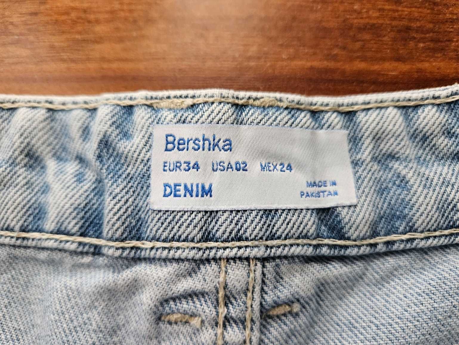 spodenki jeansowe Bershka roz. 34