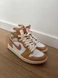Jordan Air 1 Retro High OG praline
