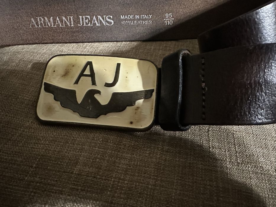 Продам ремень Армани оригинал состояние на фото красивая пряжка