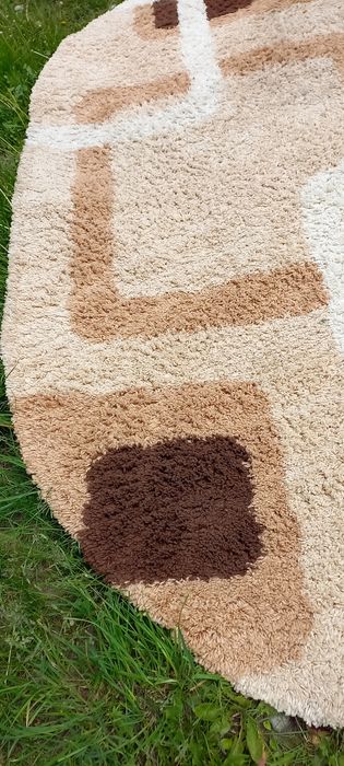 Продам килим 2×3 м