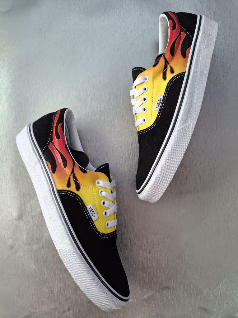 Кеды Vans Era Flame Black True White
ОРИГИНАЛ 
Отлично подходят для за