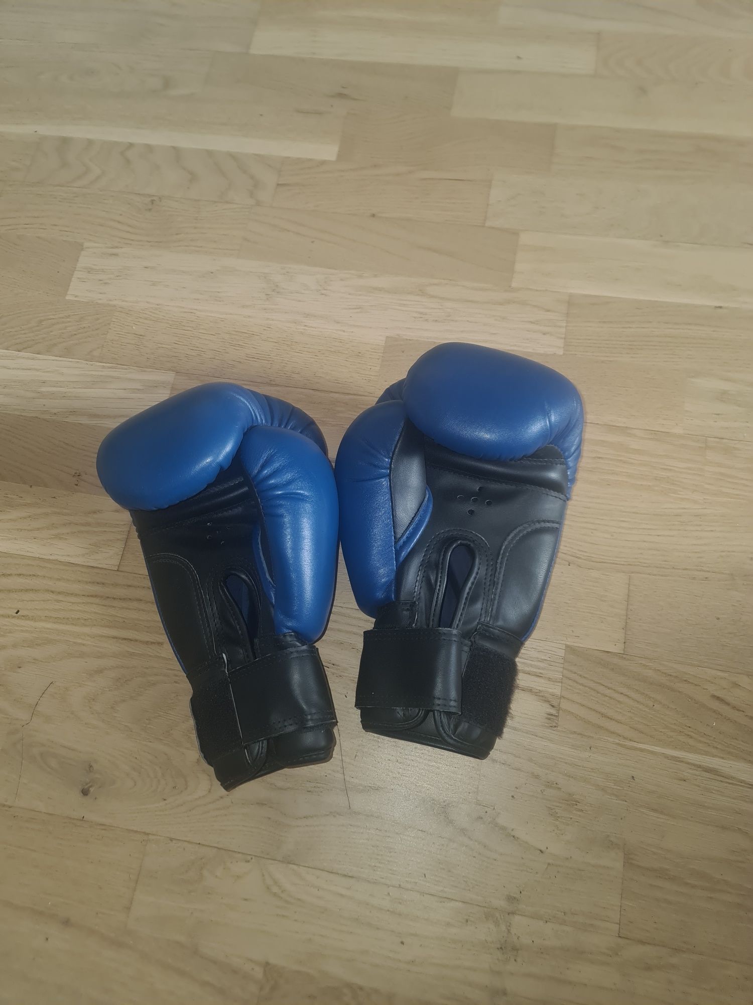REYVEL Перчатки боксерские кожаные новые РЕЙВЕЛ