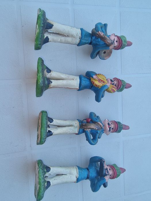Musicos antigos de viana castelo pintados a mão