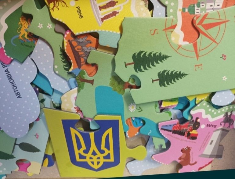 Пазли карта України і світу