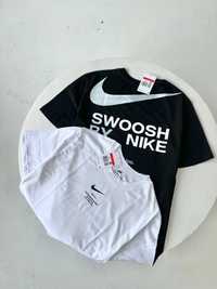 Футболка Nike Tee