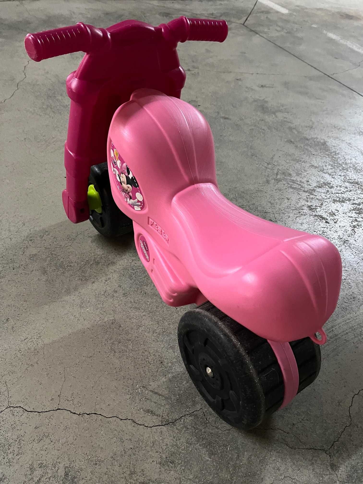 Mota Feber – Minnie