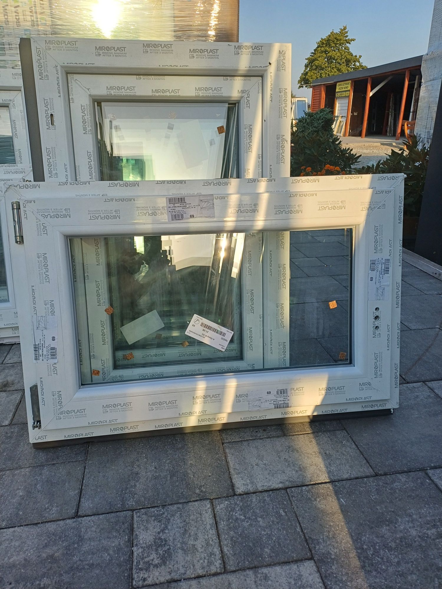 Okno pcv 85 x 55 białe