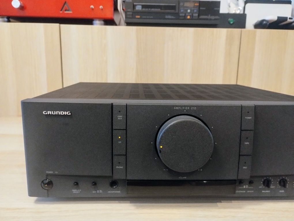 Grundig V 210 - wzmacniacz stereo