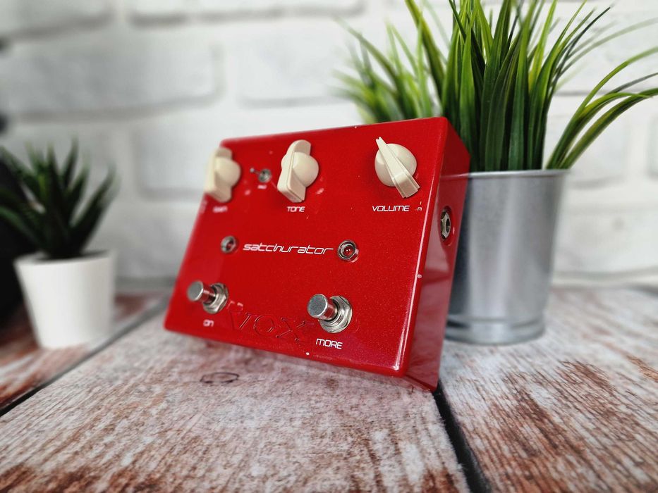 Vox Satchurator - Distortion, sygnatura Joe Satrianiego!