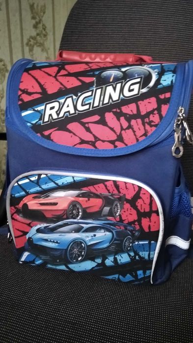 Рюкзак шкільний в гарному стані