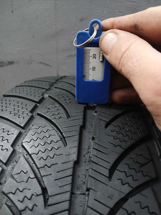 Opony zimowe Sportiva 225/40/18