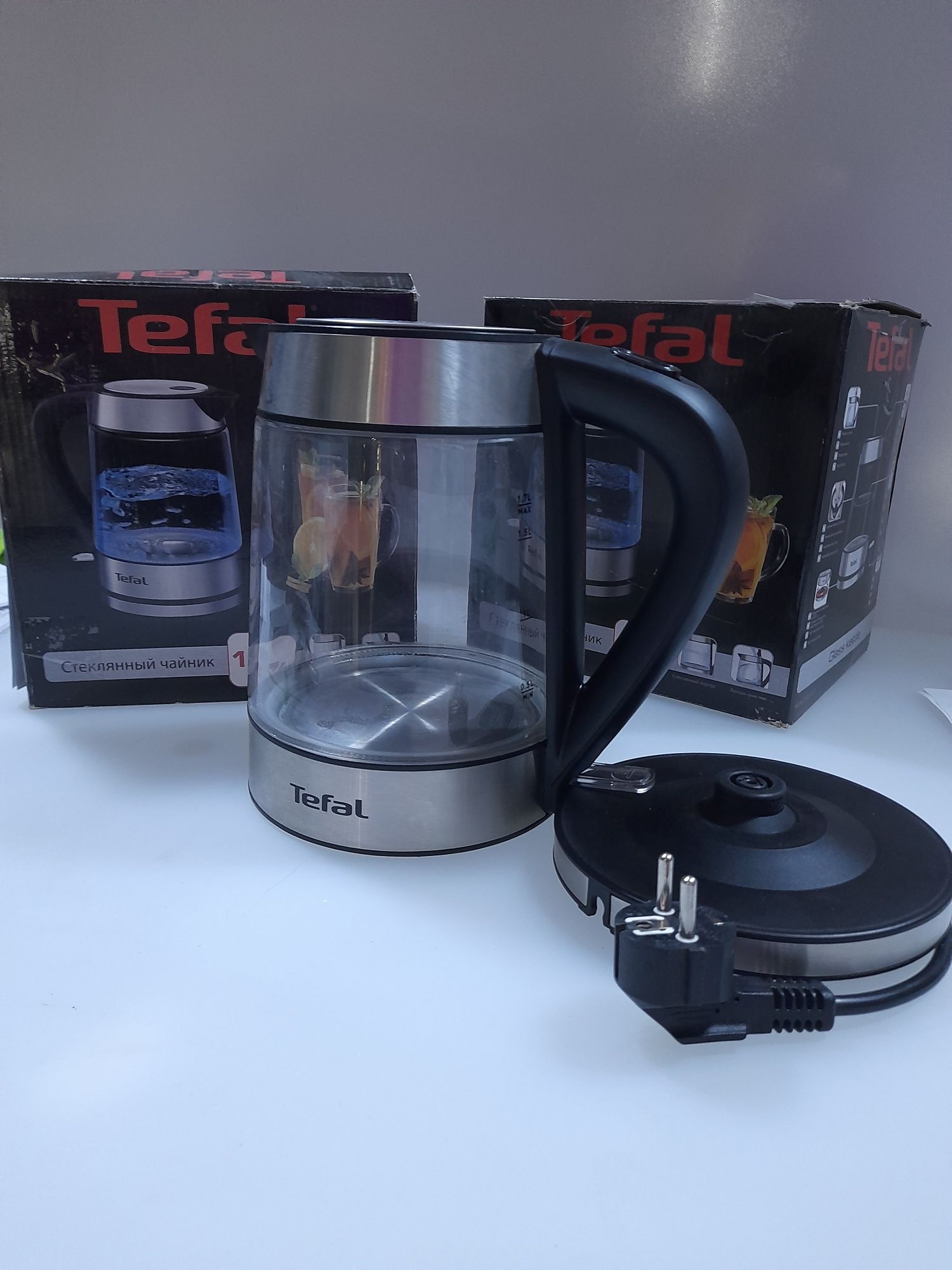 Електрочайник TEFAL GLASS KETTLE KI730D30