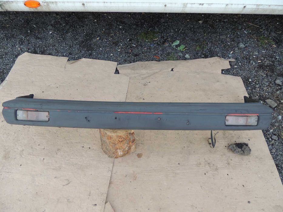 Zderzak przód przedni Suzuki Swift MK1 83,84,85,86 BELKA ZDERZAKA