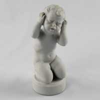 Figura de menino em biscuit porcelana Artibus