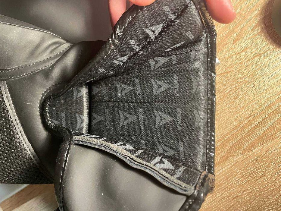 Боксерські рукавиці V`Noks Ultima Black чорні 14 ун