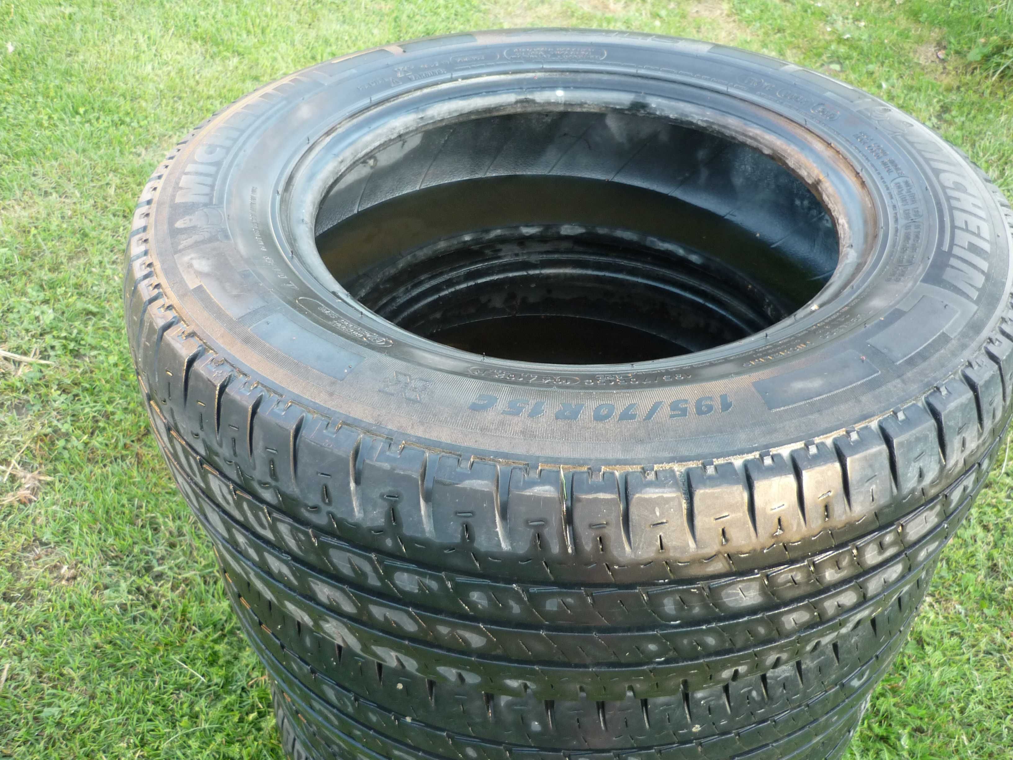 cztery opony do busa 175/70/R15C