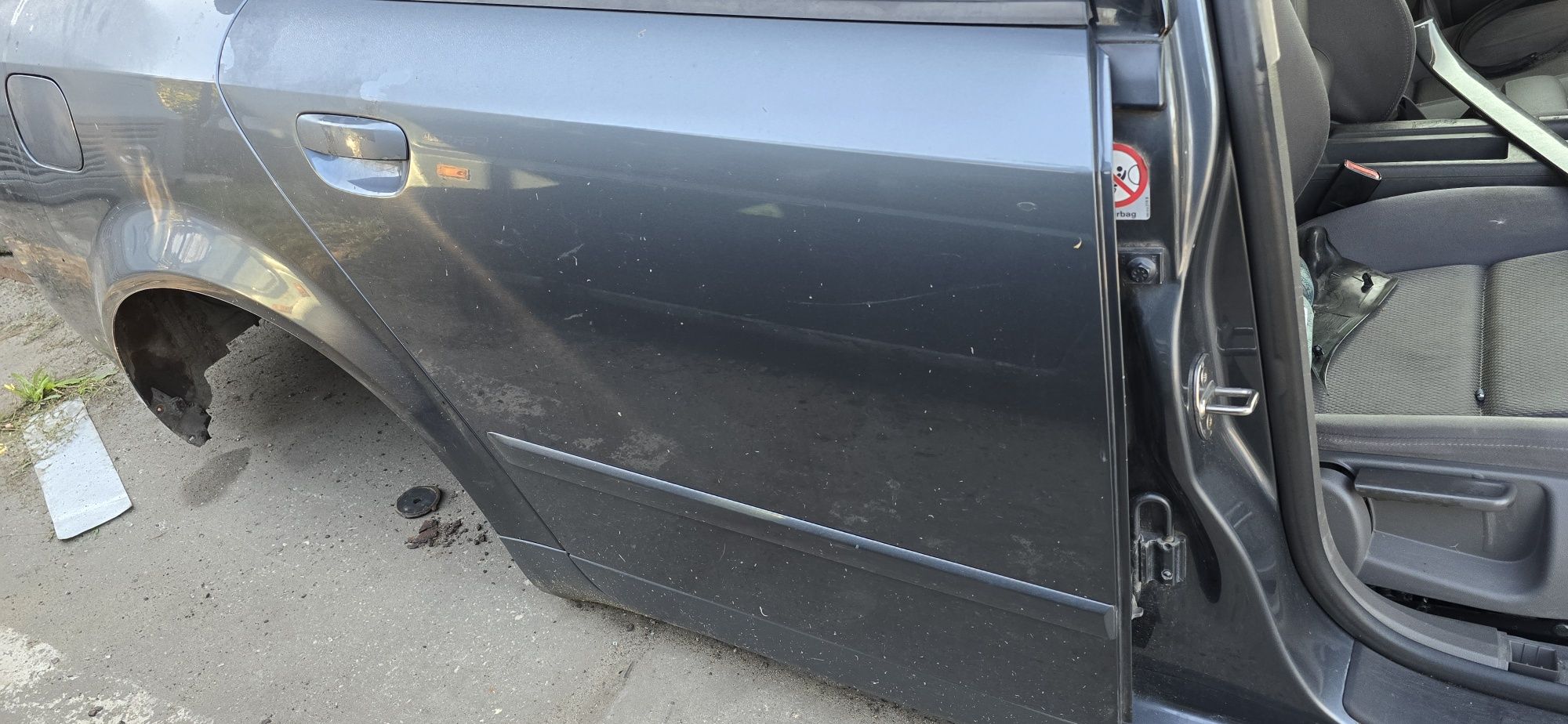 Drzwi tylne tył prawe Audi A4 B6