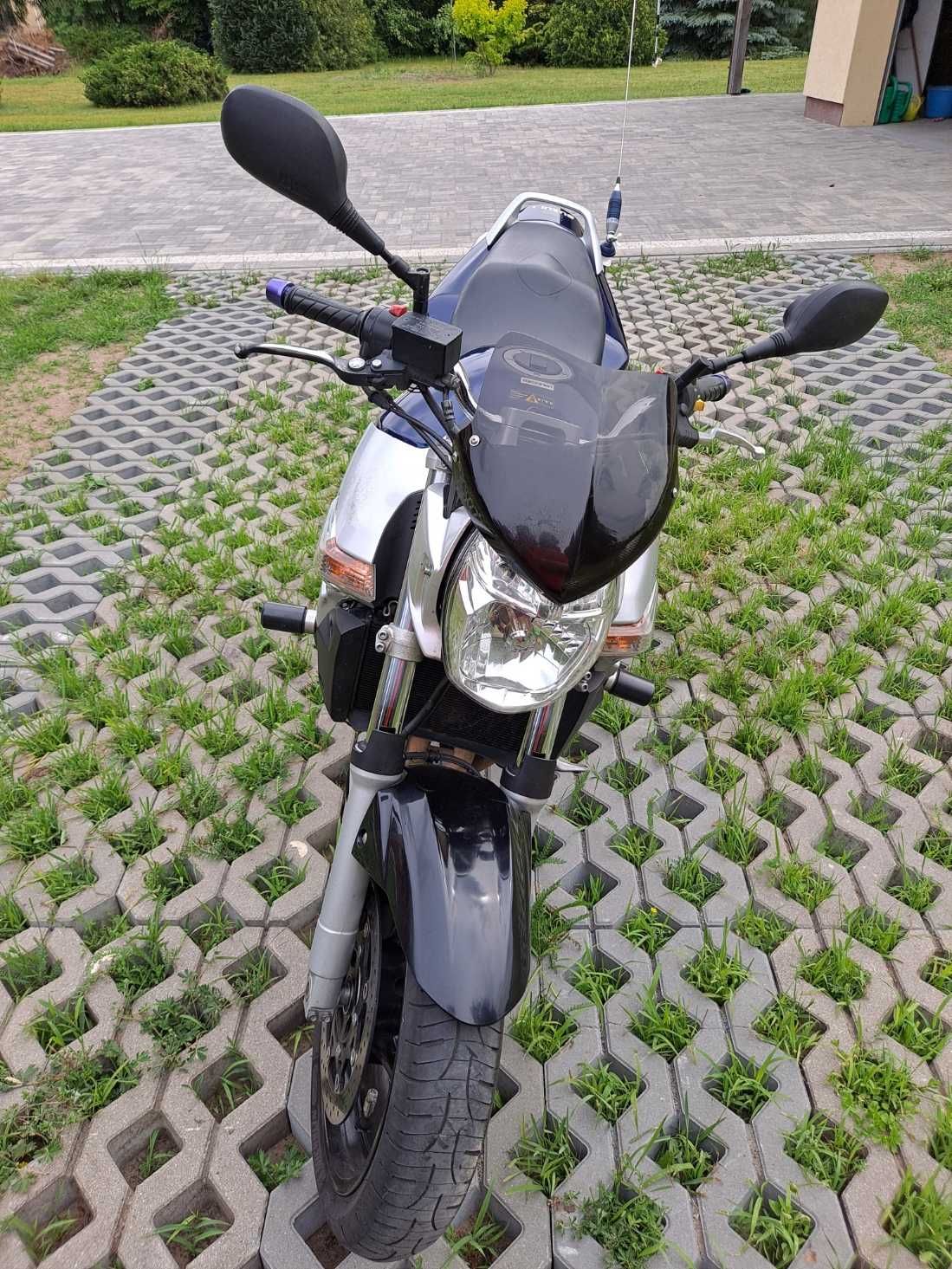 Motocykl Suzuki GSR 600