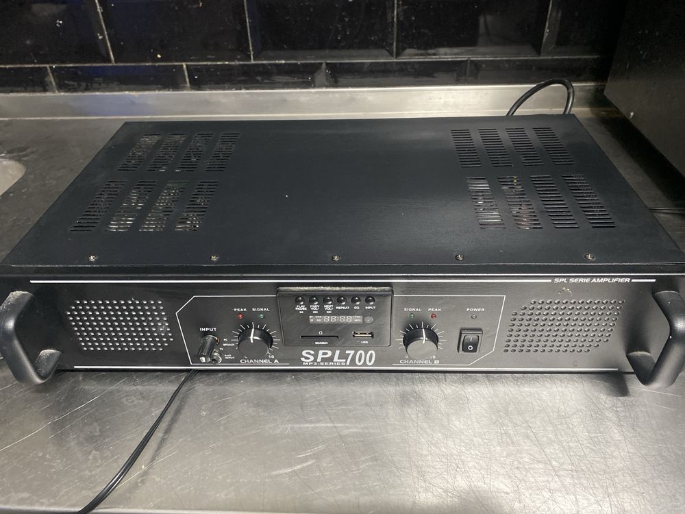 Amplificador 4 colunas