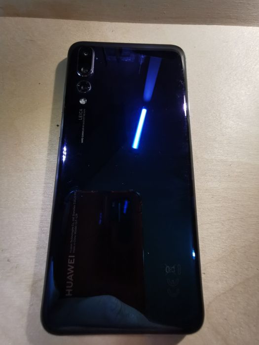 Huawei P20 Pro 6/128 Ładny