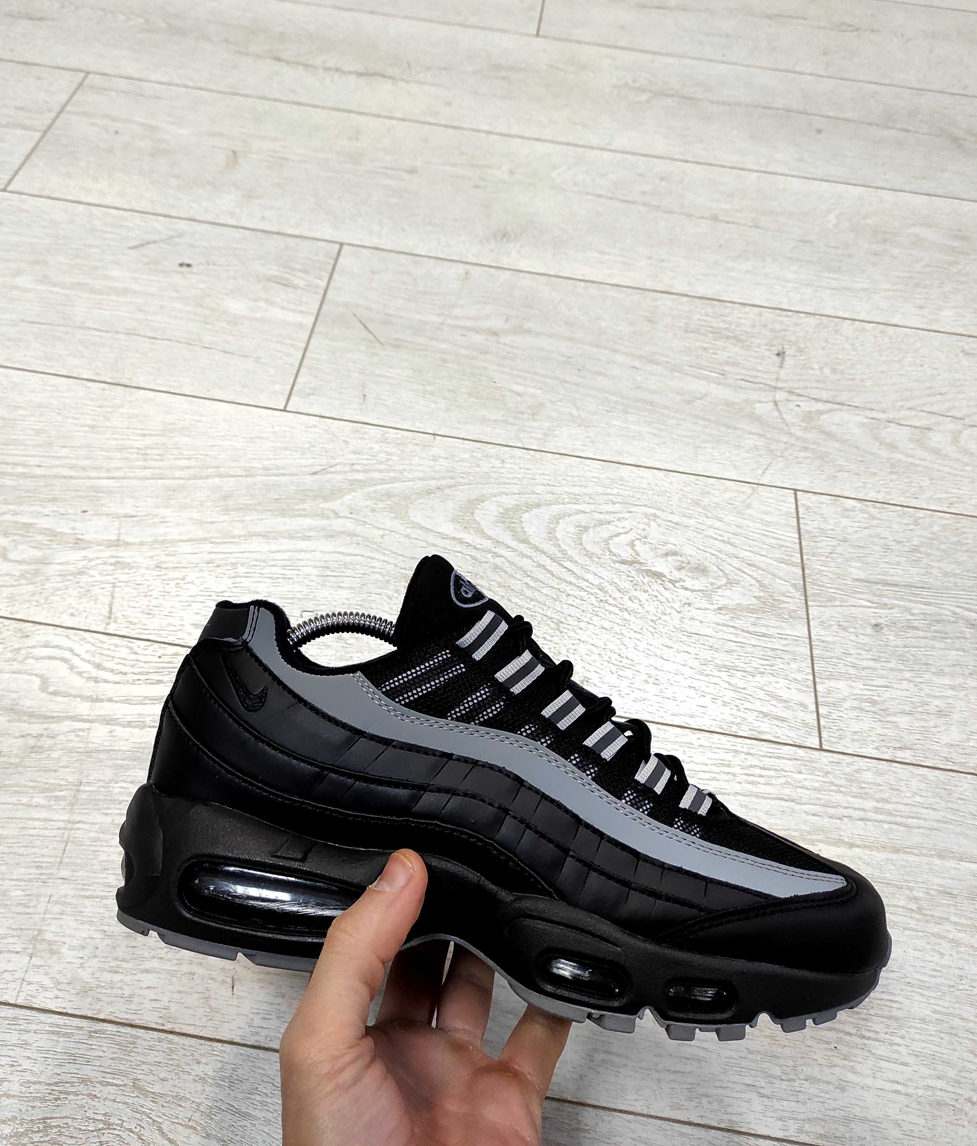 (1662) Чоловічі Кросівки Nike Air Max 95 чорні з сірим (41-45) В,єтнам