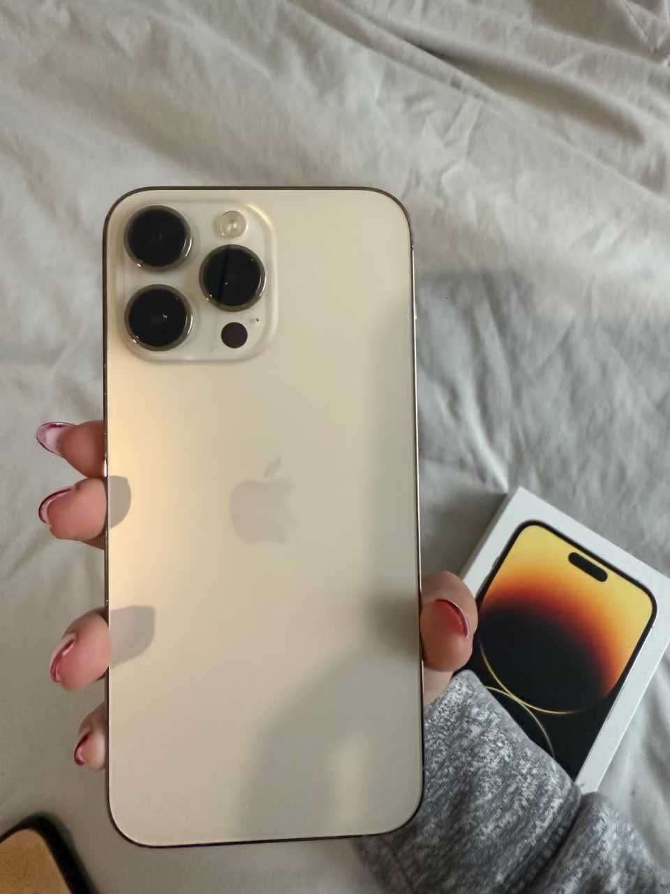 Iphone 14 Pro Max w złotej wersji 256GB