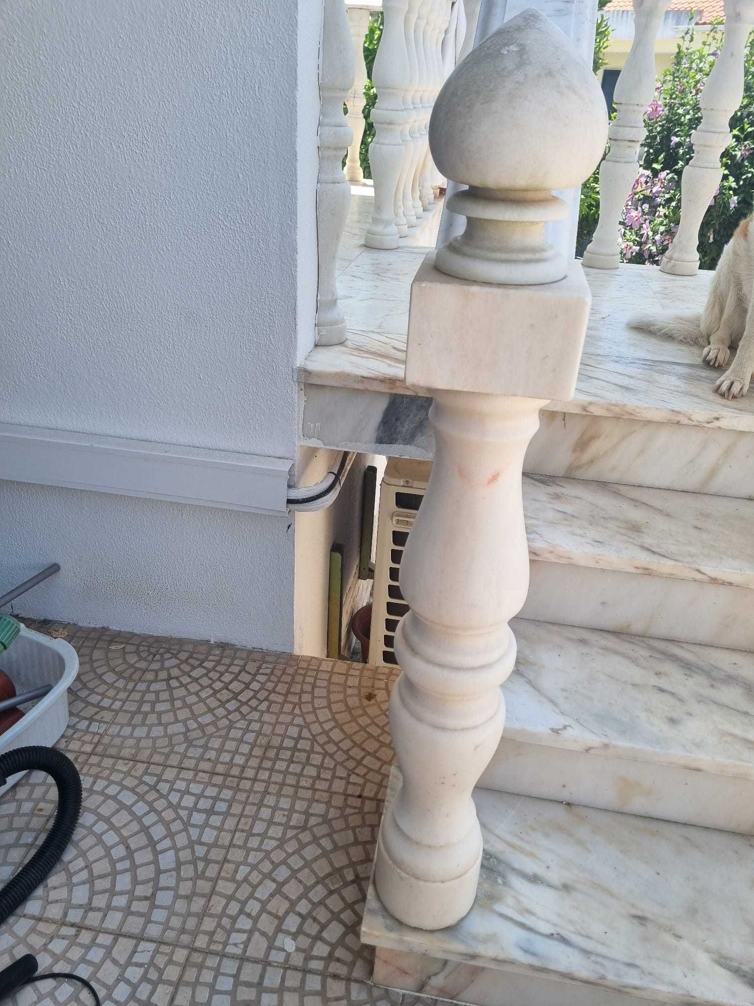 Gradeamento Vivenda em Pedra