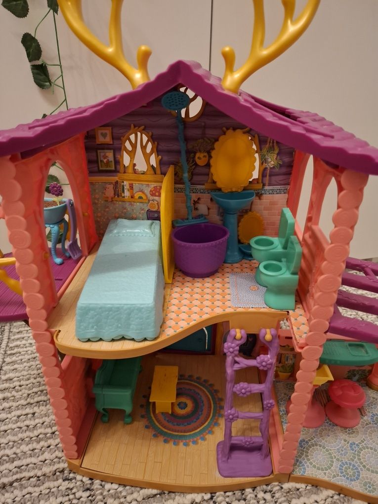 Domek enchantimals