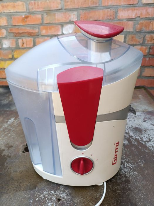 Соковыжималка Girmi CE-25