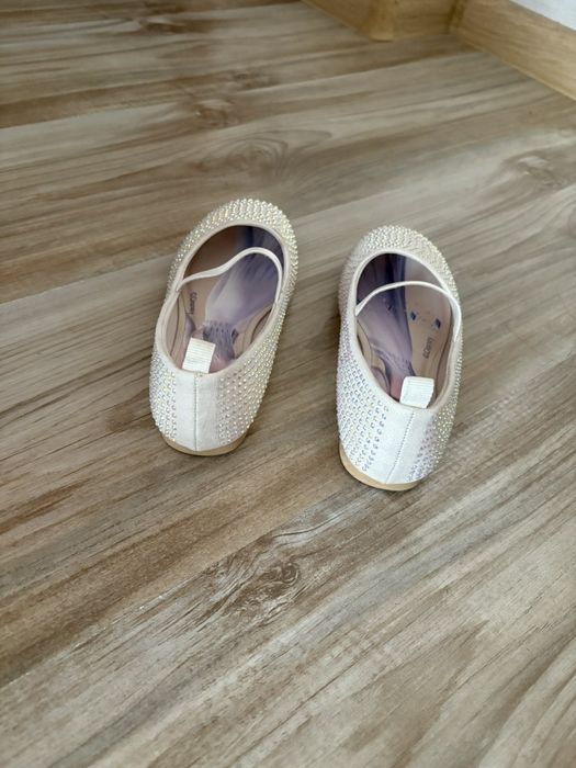 Продам туфлі фірми h&m.