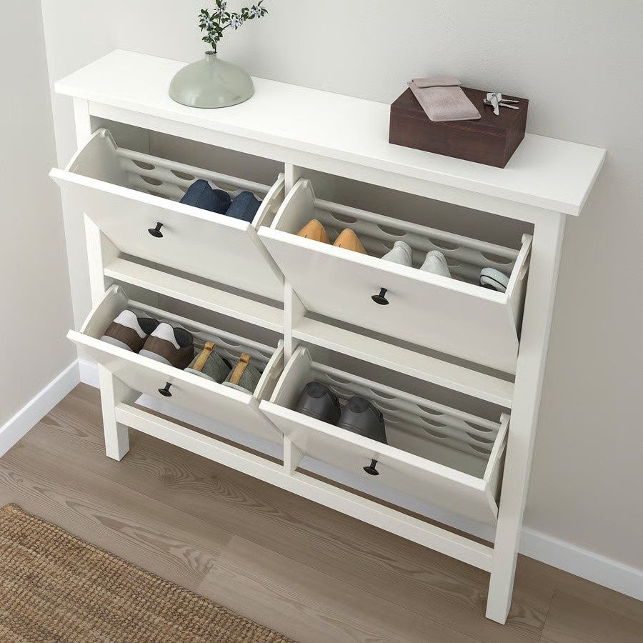 Sapateira branca IKEA